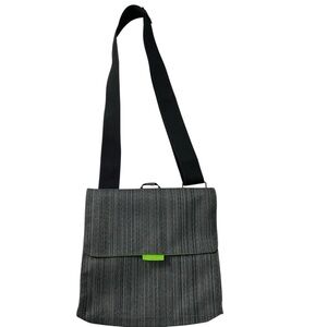 Walter + Ray The Messenger Inflight Travel Organizer Bag Gray w/ Green Interior